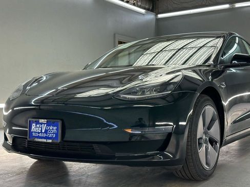 Used 2023 Tesla Model 3 Standard Range RWD image 4