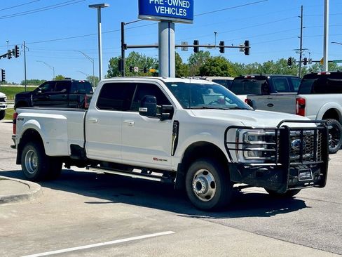 Used 2024 Ford F350 Lariat AWD/4WD image 4