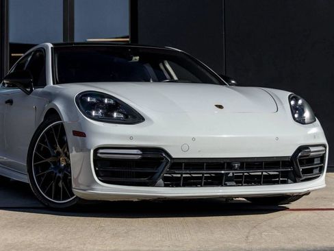 Used 2020 Porsche Panamera GTS image 55