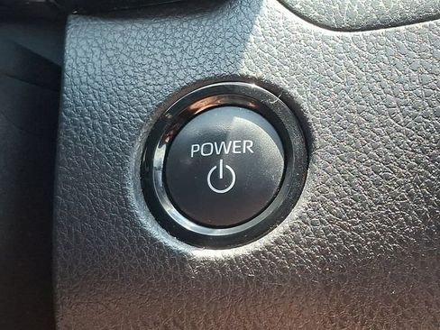Used 2025 Toyota Camry SE FWD image 22