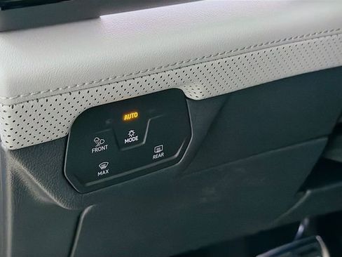 New 2026 Volkswagen Atlas Peak Edition AWD/4WD image 10