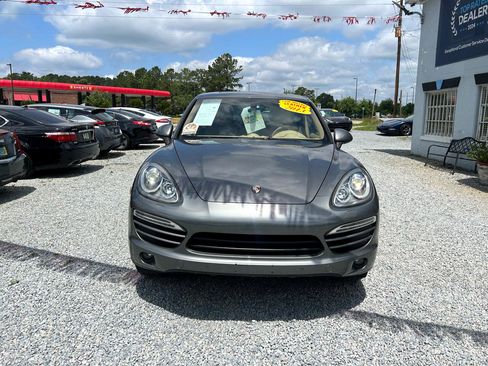 Used 2013 Porsche Cayenne image 9