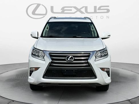 Used 2018 Lexus GX 460 Premium w/ Premium Package image 8