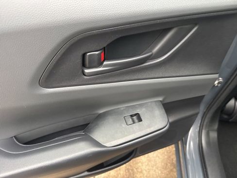 Used 2023 Toyota Prius LE image 25