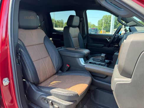 Used 2024 Chevrolet Silverado 1500 High Country AWD/4WD image 21