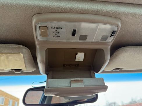 Used 2001 Toyota 4Runner SR5 image 33