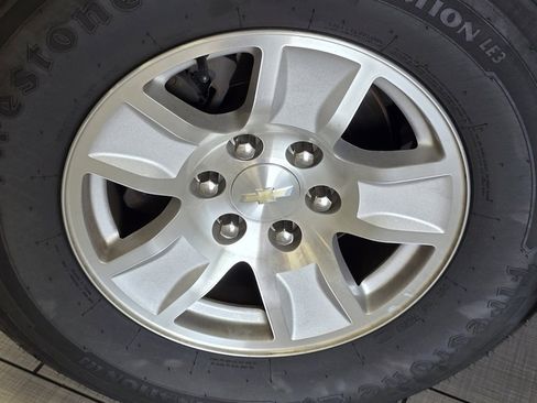 Used 2018 Chevrolet Silverado 1500 LT w/ All Star Edition image 10