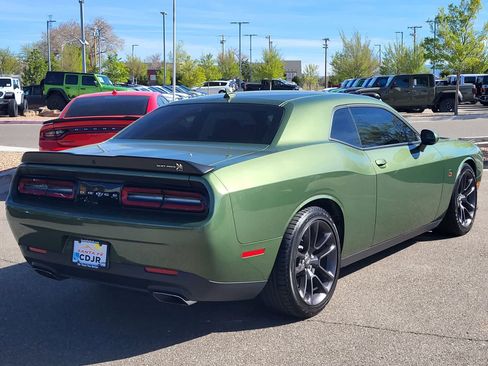 Used 2022 Dodge Challenger R/T Scat Pack RWD image 5
