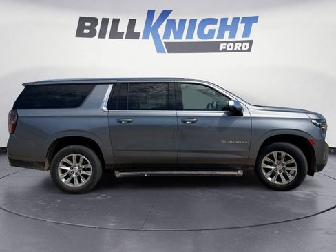 Used 2021 Chevrolet Suburban Premier w/ Premium Package AWD/4WD image 6