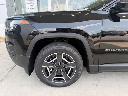 New 2026 Jeep Cherokee Limited AWD/4WD image 23