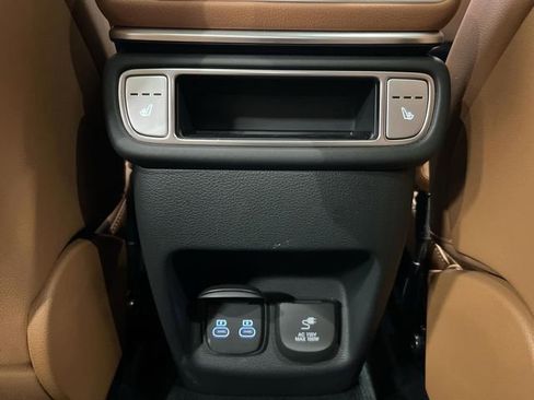 Used 2025 Genesis GV80 3.5T Advanced image 35