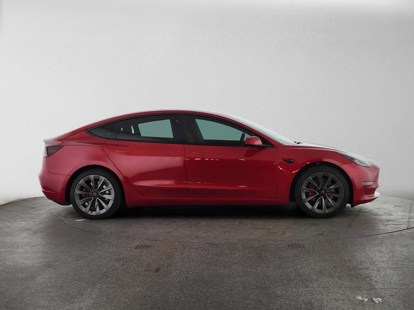 Used 2022 Tesla Model 3 Long Range AWD/4WD image 2