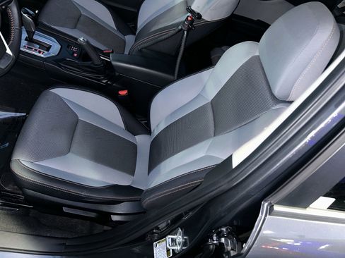 Used 2023 Subaru Crosstrek 2.0i Premium image 13