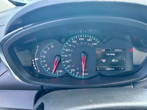 Used 2021 Chevrolet Trax LT w/ LT Convenience Package FWD image 17