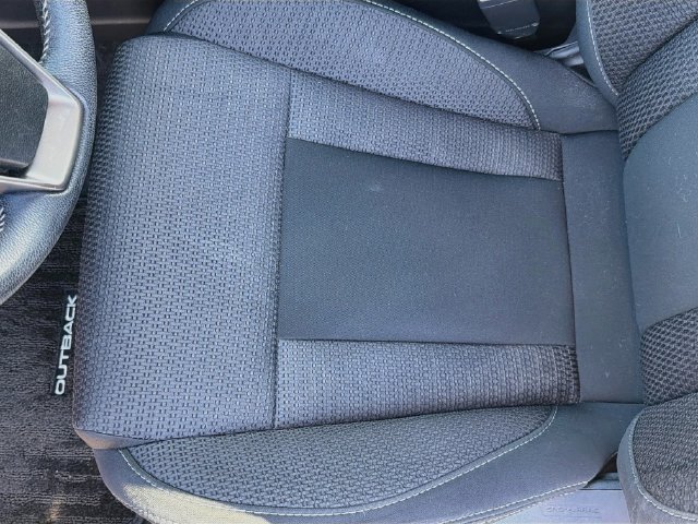 Used 2021 Subaru Outback Premium AWD/4WD image 16