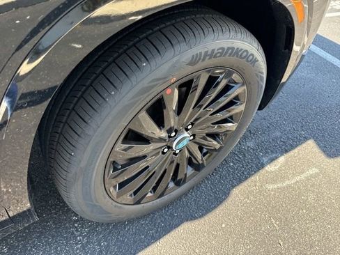 Used 2025 Hyundai Palisade Calligraphy image 17