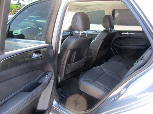 Used 2016 Mercedes-Benz GLE 350 w/ Premium Package image 19
