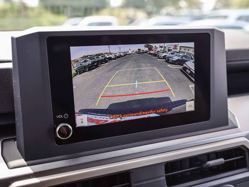 Certified 2025 Toyota 4Runner SR5 AWD/4WD image 25
