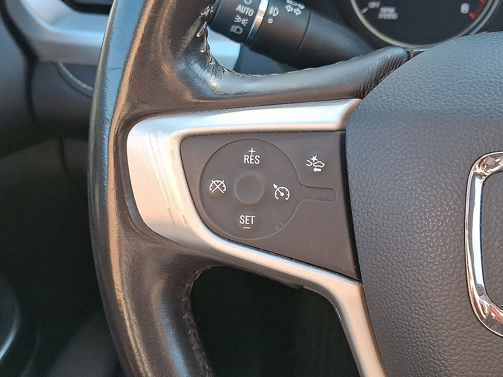 Used 2021 GMC Acadia SLT AWD/4WD image 17