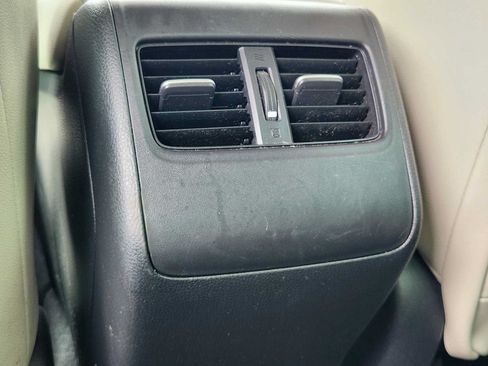 Used 2020 Honda Accord Touring image 28