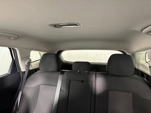 Used 2024 Kia Sportage LX image 4