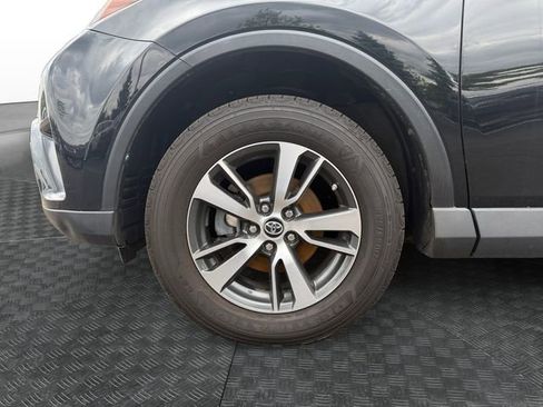 Used 2018 Toyota RAV4 XLE w/ Plus Extra Value Package FWD image 13