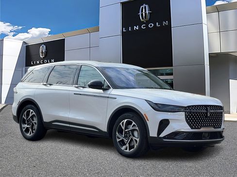 New 2026 Lincoln Nautilus Premier w/ Equipment Group 102A image 1