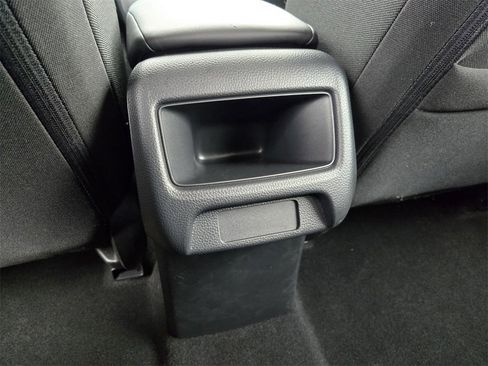 Certified 2025 Honda HR-V LX image 11