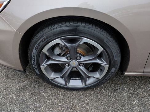 Certified 2022 Chevrolet Malibu LT w/ Leather Package image 33