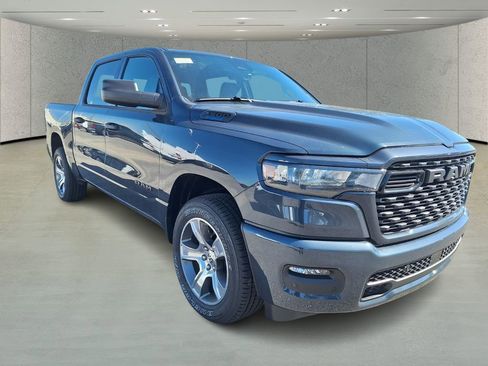 New 2026 RAM 1500 Express image 7