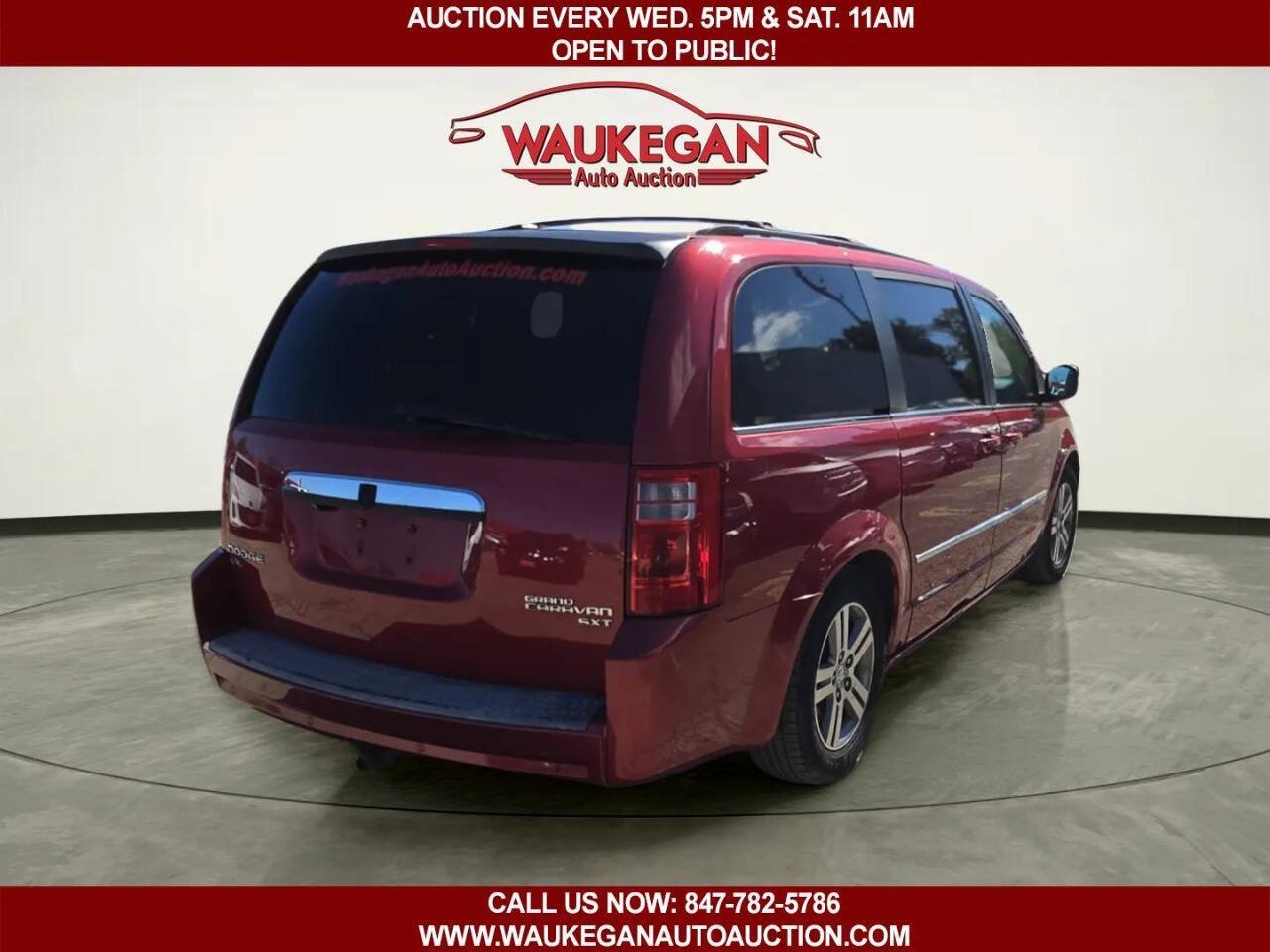Used 2010 Dodge Grand Caravan SXT FWD image 5