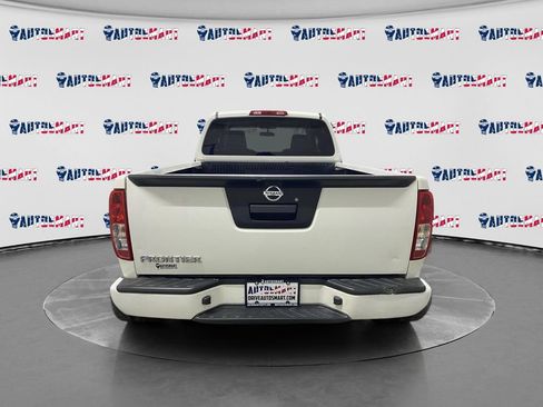 Used 2018 Nissan Frontier S image 4