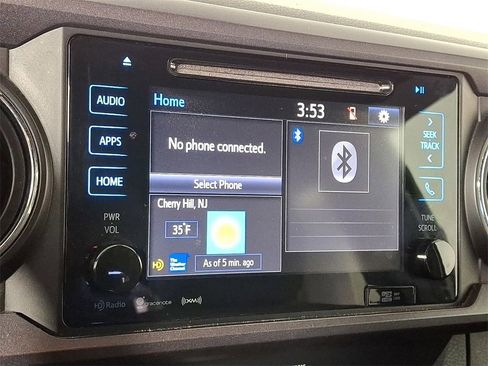 Used 2019 Toyota Tacoma TRD Sport image 17