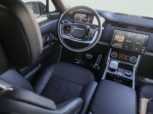 Used 2023 Land Rover Range Rover SV image 28