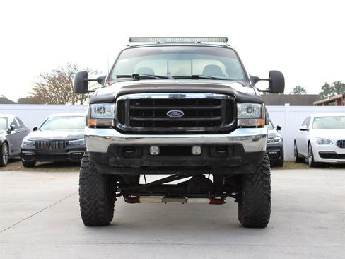 Used 2003 Ford F250 Lariat image 2