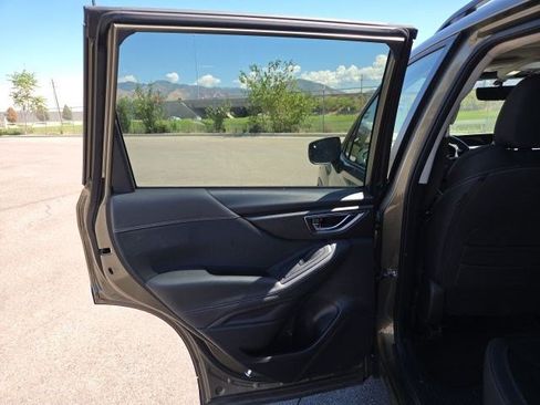 Used 2024 Subaru Forester Premium AWD/4WD image 14