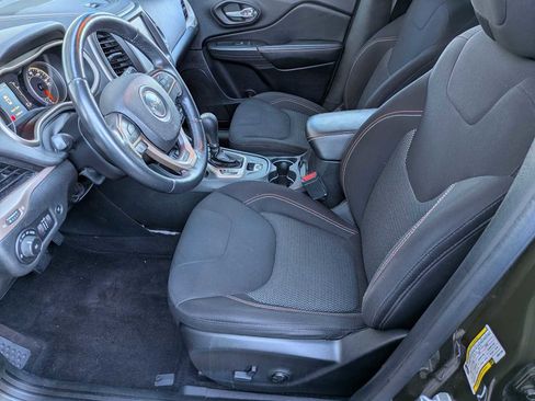 Used 2016 Jeep Cherokee 75th Anniversary image 15