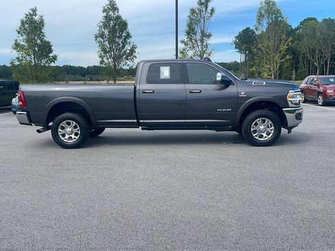 Used 2022 RAM 3500 Laramie AWD/4WD image 10