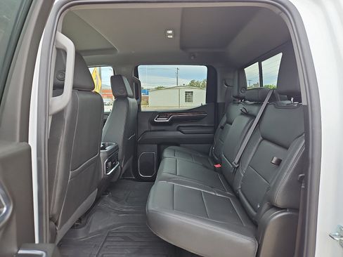 Used 2023 GMC Sierra 1500 Elevation w/ Elevation Premium Package AWD/4WD image 11