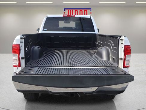 Used 2021 RAM 2500 Tradesman w/ Chrome Appearance Group AWD/4WD image 17