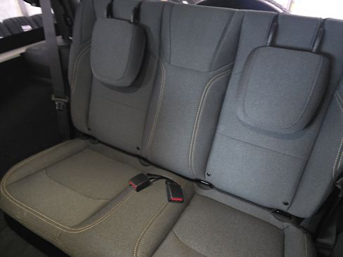 Used 2024 Jeep Wrangler Sport S image 21