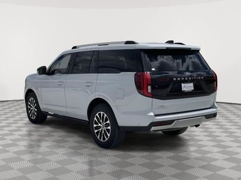 Certified 2025 Ford Expedition Platinum AWD/4WD image 4
