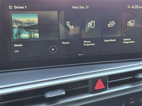 New 2026 Kia Sorento S w/ S Panoramic Sunroof Package FWD image 14