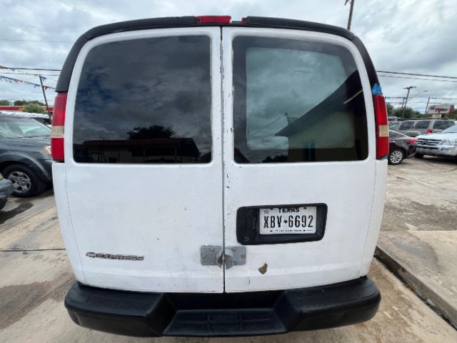 Used 2009 Chevrolet Express 1500 RWD image 6