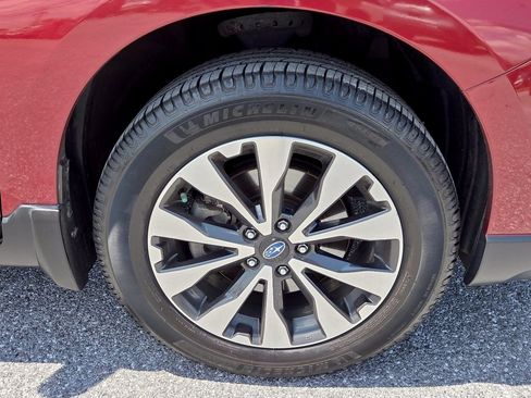 Used 2017 Subaru Outback 2.5i Limited AWD/4WD image 28