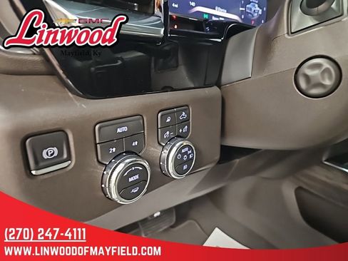 New 2026 GMC Sierra 1500 SLT w/ SLT Premium Package AWD/4WD image 20