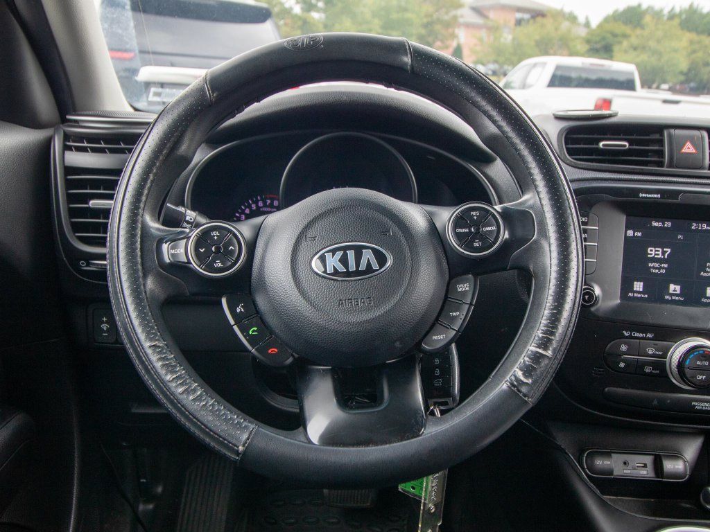 Used 2018 Kia Soul + FWD image 22