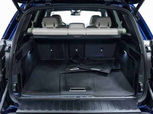 Used 2024 BMW X5 xDrive50e w/ Executive Package AWD/4WD image 9