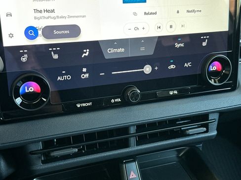 New 2026 Toyota C-HR AWD/4WD image 19