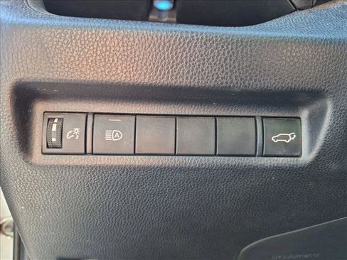 Used 2019 Toyota RAV4 XSE AWD/4WD image 13
